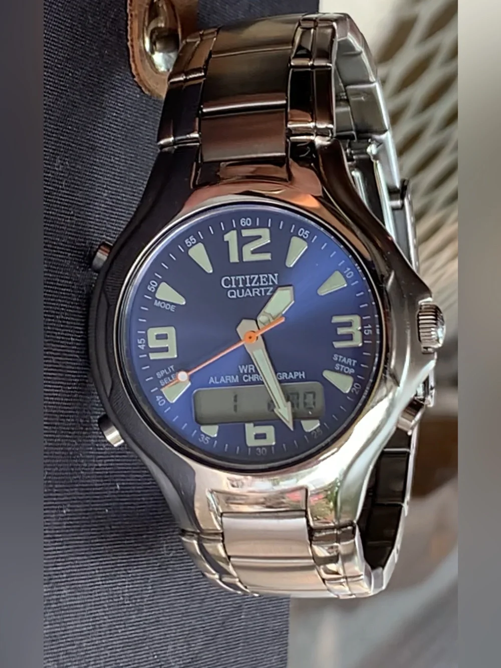CITIZENS Analogue DIGITAL Sport Chronograph Watch 36mm Blue Sunburst Dial Silver
